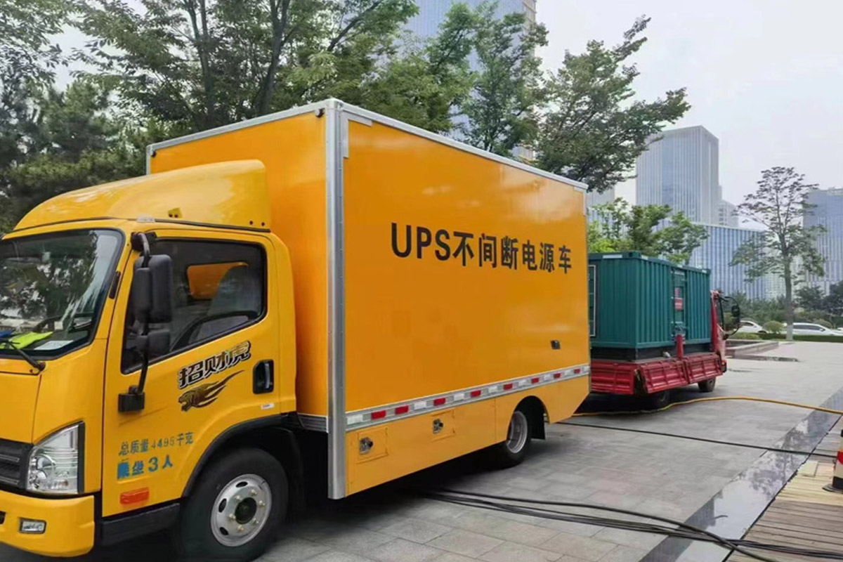 龙湖镇发电机租赁施工现场
